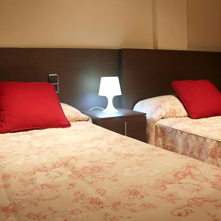 Hostal Cafeteteria Goya Barbastro Pokój zdjęcie
