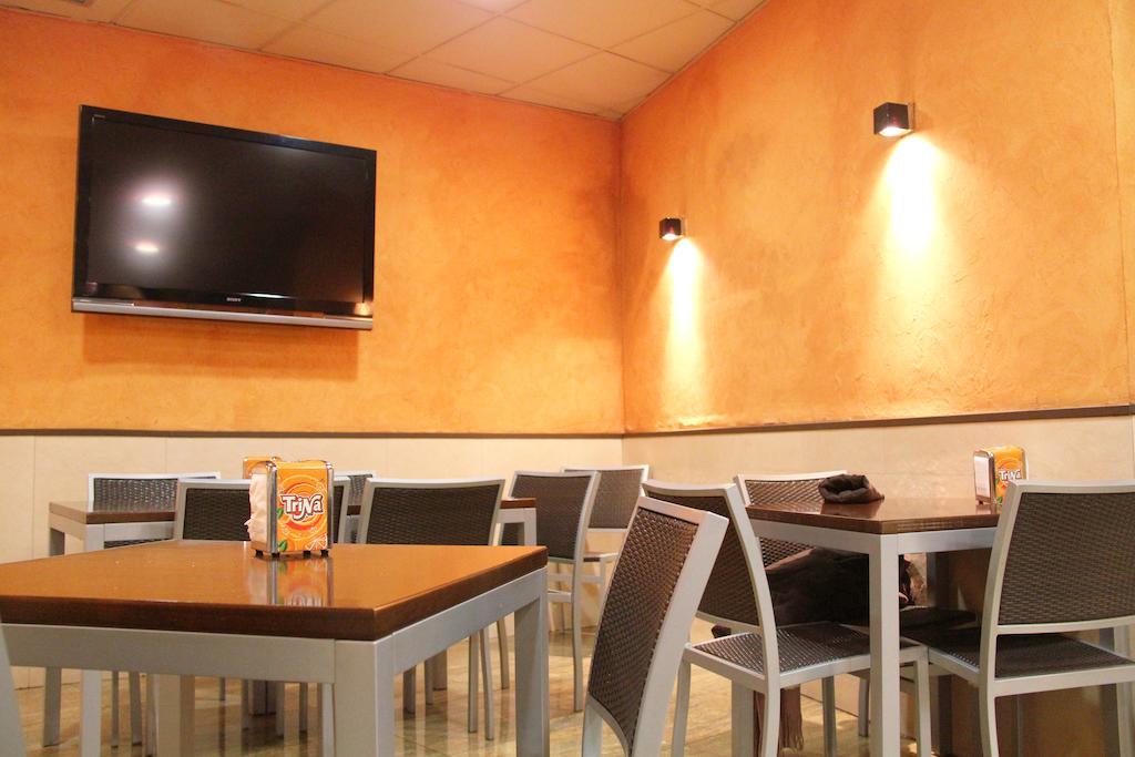 Hostal Cafeteteria Goya Barbastro Zewnętrze zdjęcie