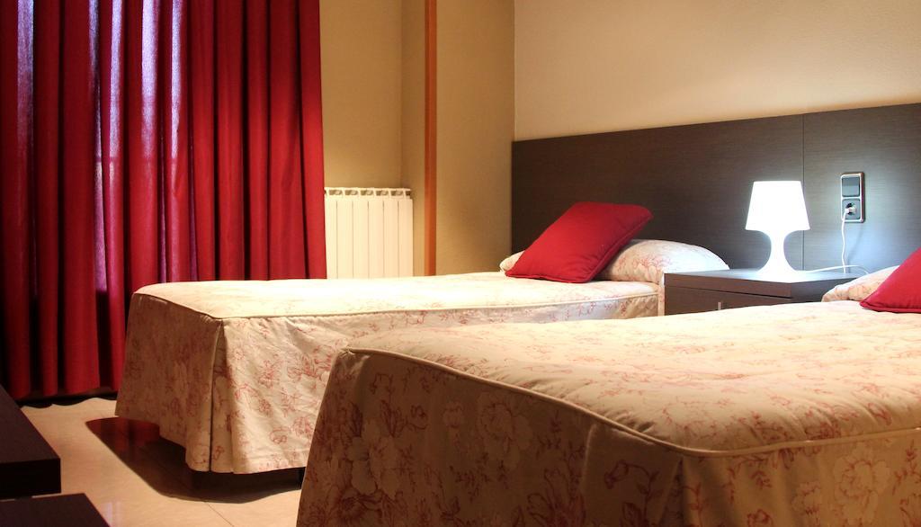 Hostal Cafeteteria Goya Barbastro Pokój zdjęcie