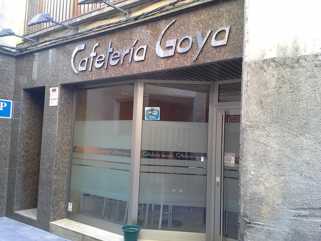 Hostal Cafeteteria Goya Barbastro Zewnętrze zdjęcie