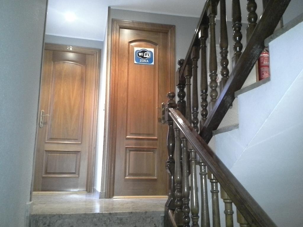 Hostal Cafeteteria Goya Barbastro Zewnętrze zdjęcie